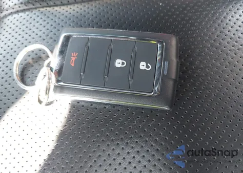 2022 Jeep Grand Cherokee Overland 4X4 z USA, uszkodzony, nr VIN 1C4RJHDG5N8635976